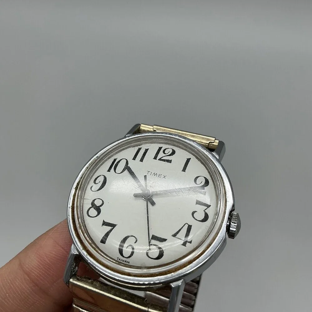 Vintage Timex Mens Watch 35mm White Dial Manual Wind Gold Expansion Bracelet